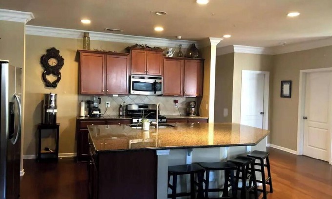 Huntersville House | Spacious 4BR/2office kid-friendly, 3600 sqft home