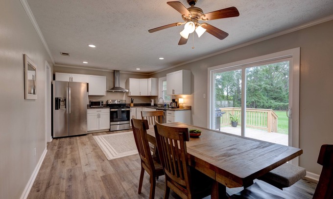 Thomasville House | Spacious 4BR/3BA Home with Large Fenced Yard – Near Downtown Thomasville