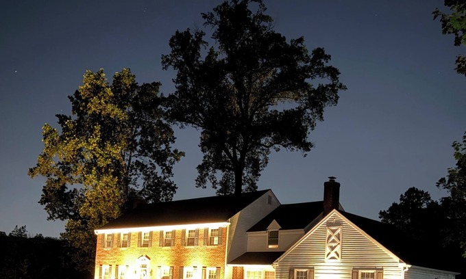 Saint Davids House | Spacious 5-bedroom house, with pool and hot tub, 1 mile from Aronimink