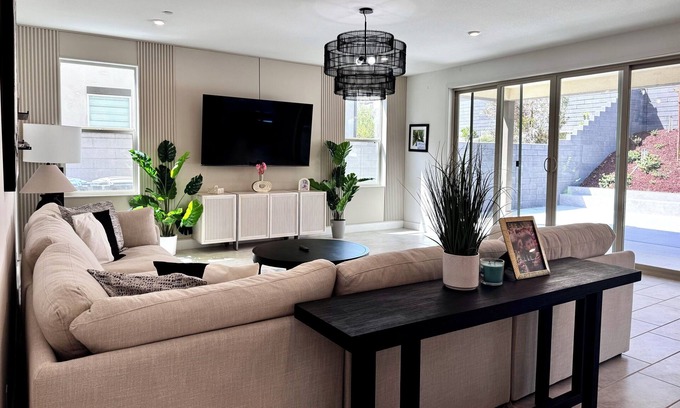 San Juan Capistrano House | Spacious 5-bedroom house in serene Mission Viejo with fitness room, AC