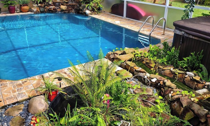 Port Saint Lucie House | Spacious 5-bedroom Estate Home with a country club back porch pool & waterfall