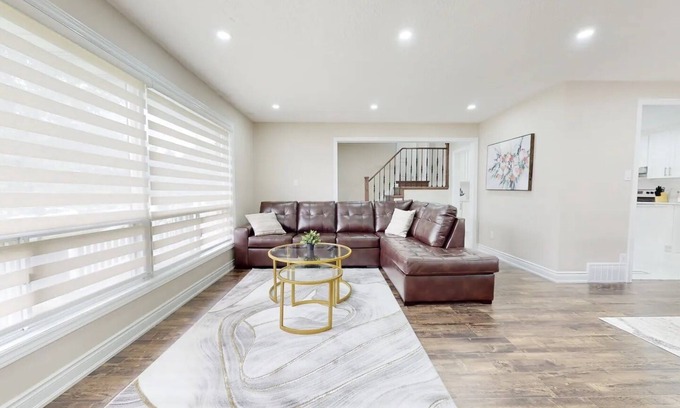 Clanton Park House | Spacious 5 Bedroom/3 Bath Homen
