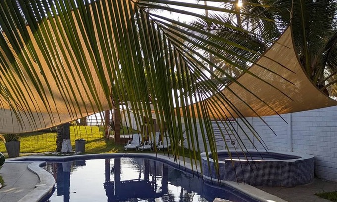 Acajutla House | Spacious 5-bedroom house in charming Sonsonate with WiFi, AC