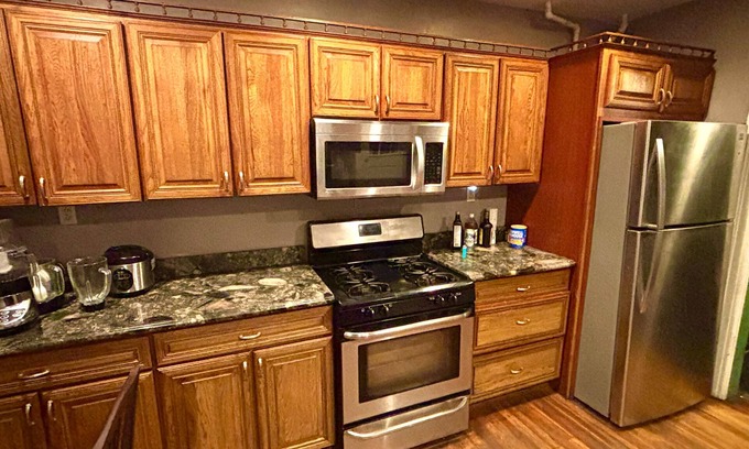 Troy House | Spacious 5-bedroom house in fabulous Troy