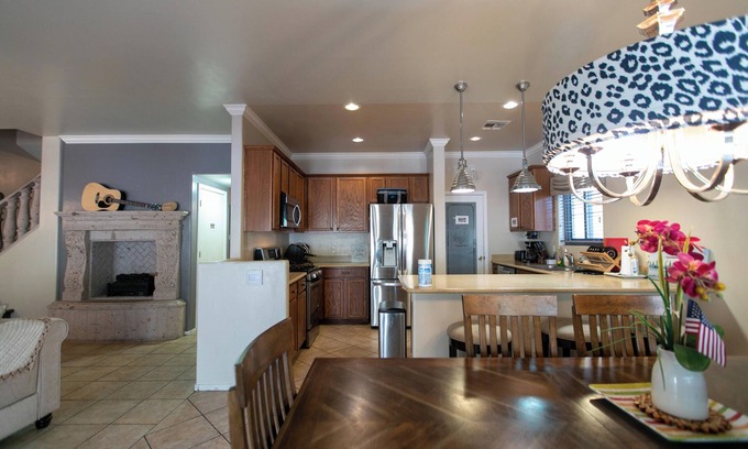 Tucson House | Spacious 5-bedroom house in charming Tucson with AC, WiFi