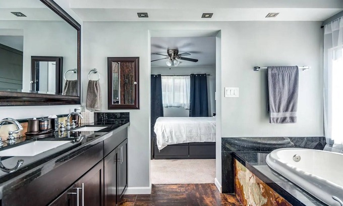 New Papago Parkway House | Spacious 5 Bedroom Scottsdale Residence