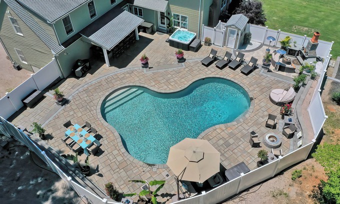 East Haddam House | Spacious 5-bedroom, 6 bath vacation home just 30 min drive to beaches and casino