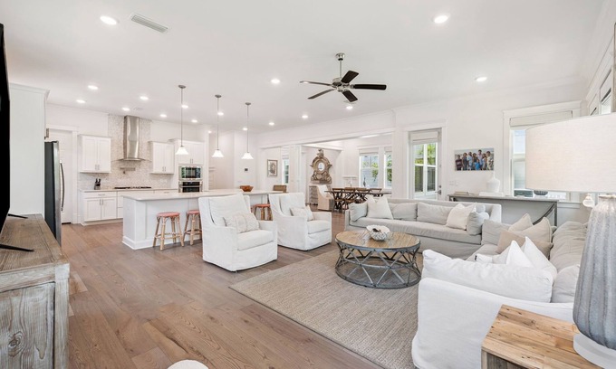 Santa Rosa Beach Hotel | Spacious 5BR 30A Home Golf Cart Pool Bikes