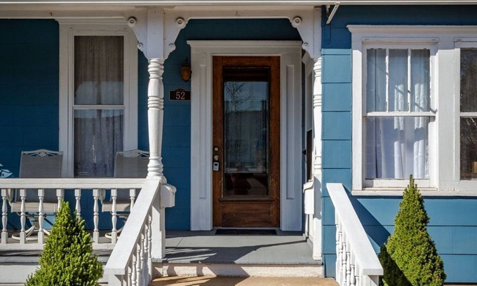 Hughesville House | Spacious 5BR Victorian in charming Hughesville sleeps 12