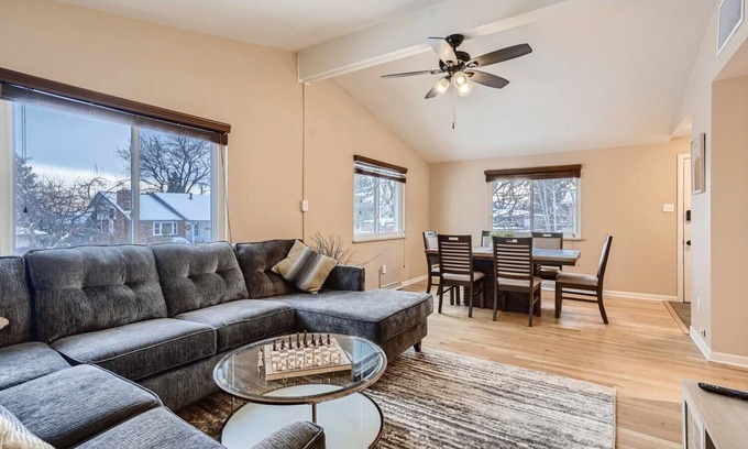 Scenic Heights House | Spacious 6 BD 3 BT 2 KT Retreat | Old Town Arvada