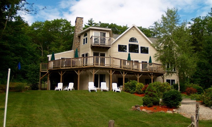 West Bridgton House | Spacious 8 bedroom 4 bathroom home with private water frontage on Moose Pond!