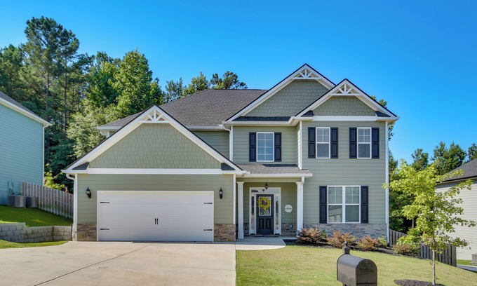Aiken House | Spacious Aiken Home ~ 8 Mi to Downtown!