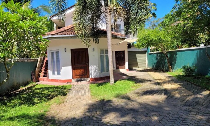 Thalpitiya House | SPACIOUS AND COASTAL HOLIDAY HOME