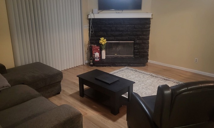Old Brooklyn Condo | Spacious and cozy condo in nice community.