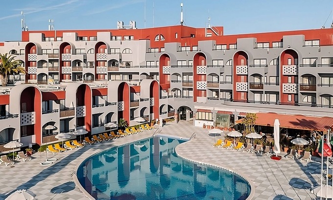 Areias de Sao Joao Hotel | Spacious and Fully-furnished 2BR with Balcony, 2 Outdoor Pools, Near Oura Beach!