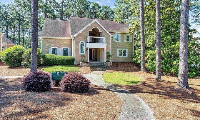 Pinehurst Cottage | Spacious and Luxurious 4BR Cottage (WITH X2 DOUBLE BEDS IN EACH BEDROOM) Located on Pinehurst National No. 9