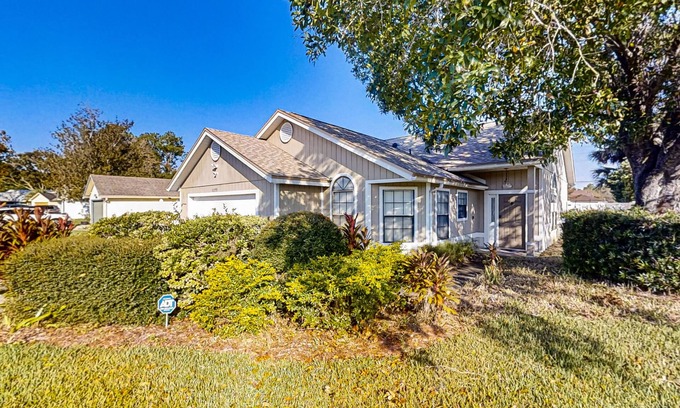 Girvin House | Spacious and quiet home with private patio & enclosed yard
