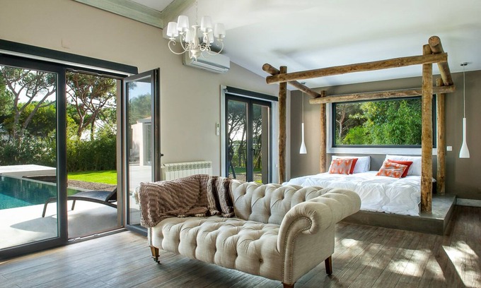 Quinta da Marinha Villa | Spacious and quiet Villa with heated pool in Quinta da Marinha, Cascais