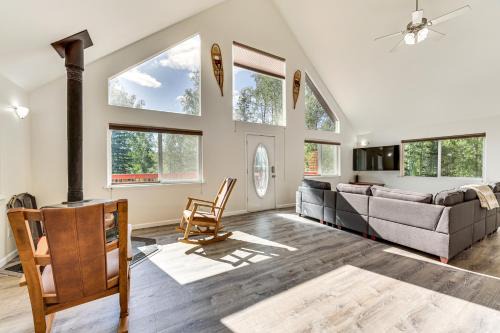 Knik-Fairview House | Spacious and Scenic Wasilla Getaway Near Adventures