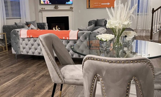 Cliftondale House | Spacious and Stylish Stay in the Suburbs of Atlanta