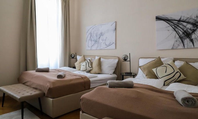 Wahring Apartment | Spacious Apartment, 3 min to U6 Alserstraße