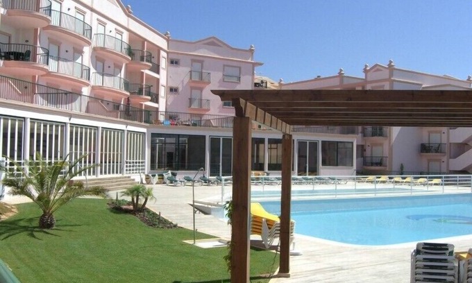 Luz Apartment | Spacious apartment. Huge balcony overlooking pools & gardens. Free WiFi. 3071/AL
