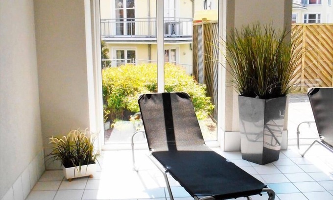 Alt Gaarz Apartment | Spacious apartment - large corner balcony, garage, pool use