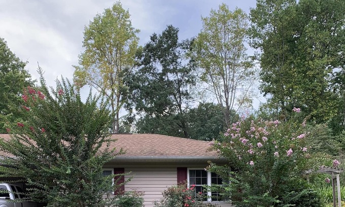Landrum Apartment | Spacious apartment located in lovely Landrum, SC