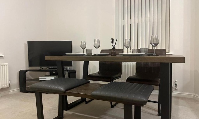 Olton Apartment | Spacious Apartment, Near to NEC and City Centre