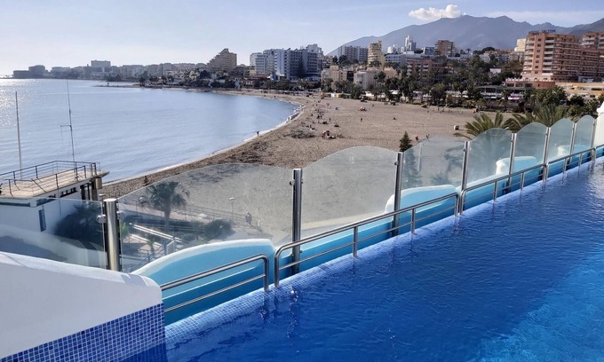 Benalmadena Costa Apartment | Spacious apartments with pool and air conditioning in Benalmádena