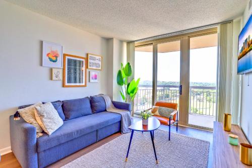 Ballston Apartment | Spacious Apt in Ballston W Gym & Great Amenities