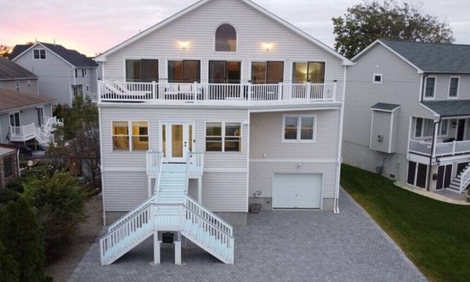 Point Pleasant Beach House | Spacious Beach House 2 blks to Ocean. Lake Views and Awesome Game Room!