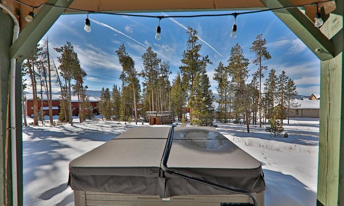 Fraser House | Spacious Balsh Blvd Home with Private Hot Tub by RedAwning