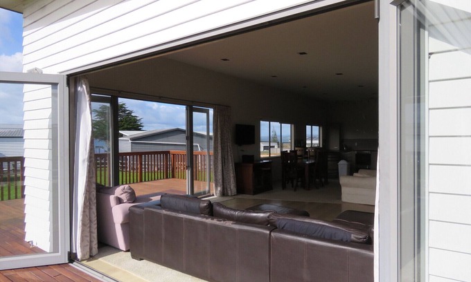 Karkari Peninsula House | Spacious Beach Home Away From Home