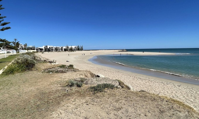 Mandurah Villa | Spacious Beachside Villa perfect for couples
