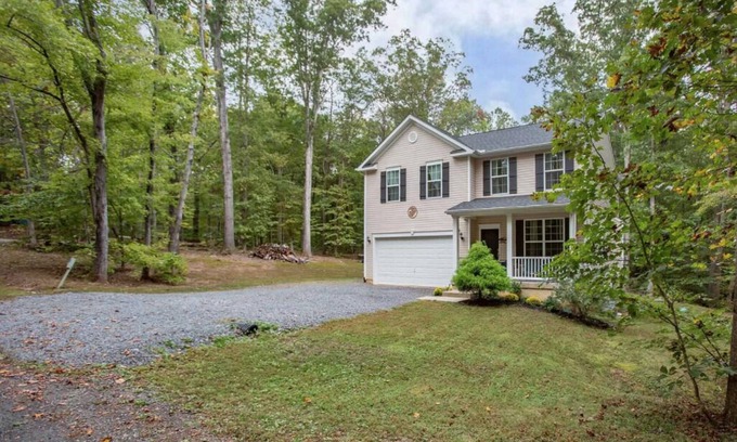 Livingston House | Spacious, but cozy. Just minutes from water.