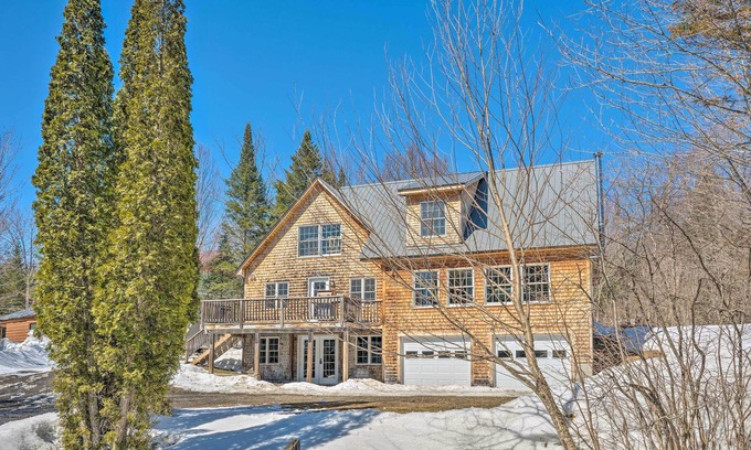 Pittsburg Cabin | Spacious Cabin w/ Deck & Grill, Walk to Lake!