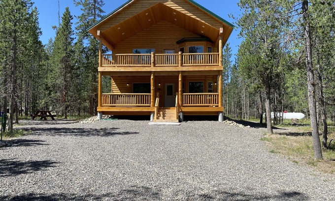 Island Park Cabin | Spacious cabin with a hot tub and minutes from the river
