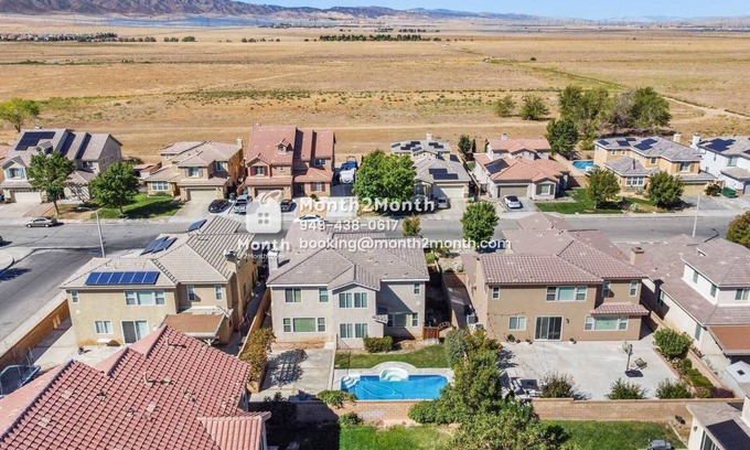 Lancaster House | Spacious Castle on 62nd St #41369
