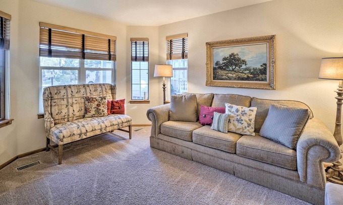 Centennial House | Spacious Centennial Haven ~ 18 Mi to Dtwn Denver!