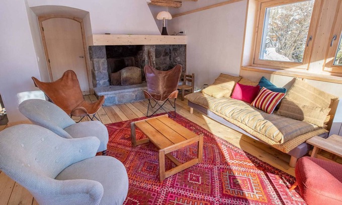 Meribel Centre Ski Chalet | Spacious chalet Méribel · Ski-in/Ski-out · Fireplace