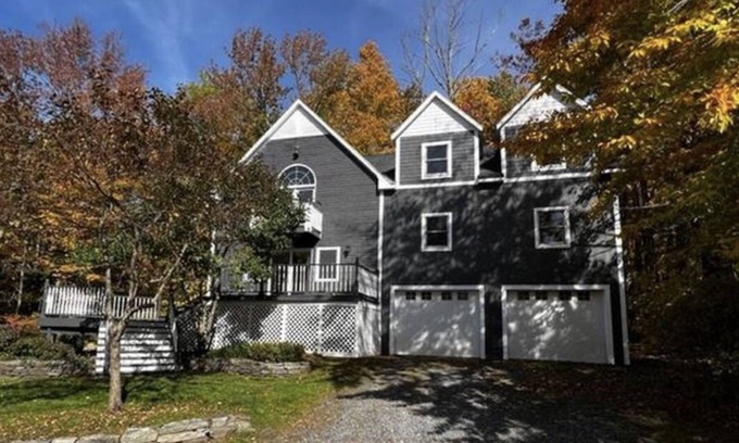 Wallingford House | Spacious Chipman Lake House Nestled against 200 ac. land trust with Water Access