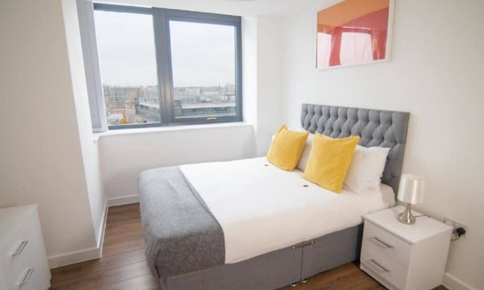 St George's Quarter House | Spacious City Centre One Bedroom Apartment