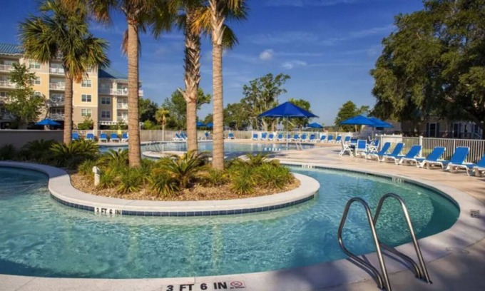 Palmetto Dunes Hotel | Spacious Coastal Retreat Designed for Relaxing Family Vacations | 2 Units