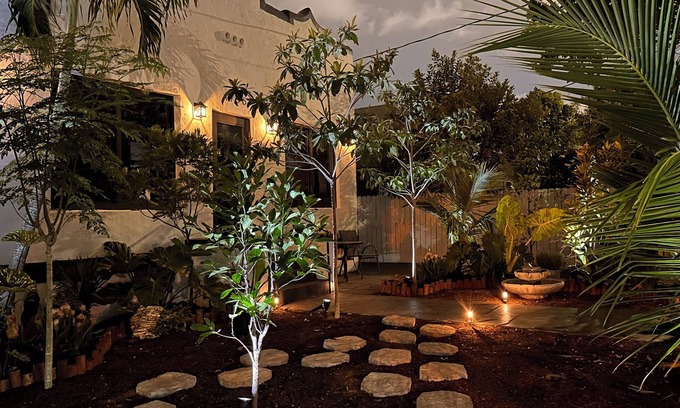 Allapattah House | Spacious, comfortable home for family and friends to relax, have fun, and explore Miami and South Florida. 10 min. to downtown and 10-20 minutes to several beaches, including South Beach.