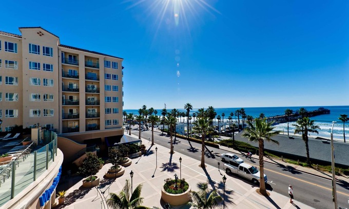 Townsite Resort | Spacious Condo Across from the Pier w/Beach Access, Resort Pool & Free WiFi