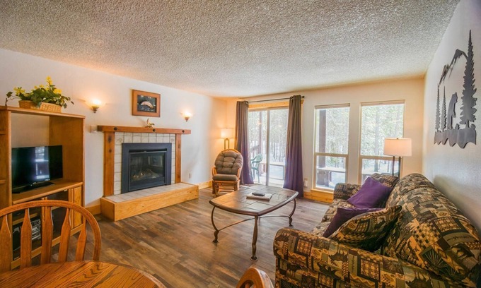 Island Park Condo | Spacious condo near the National Parks