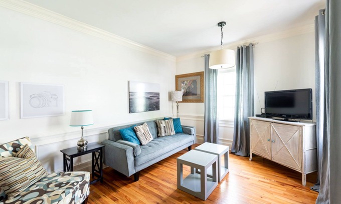 Beach Institute Apartment | Spacious Cottage w/King Bed, Patio, Easy Parking by Lucky Savannah