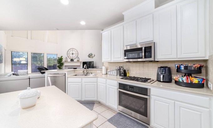 Valley Ranch House | Spacious Cozy Home in Central DFW–Perfect Location