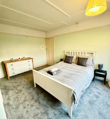 Filton House | Spacious Double room near Southmead
